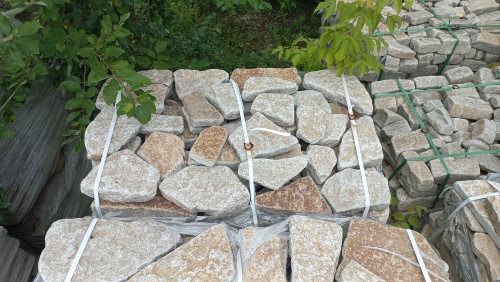 Гранитный плитняк галтованный для парковки купить в Юрюзани