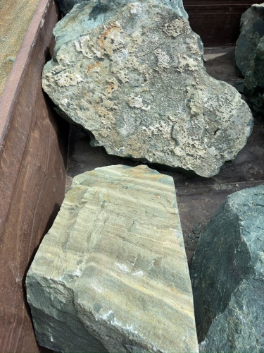 Ландшафтные глыбы зелёные 200-500 килограмм купить в Юрюзани