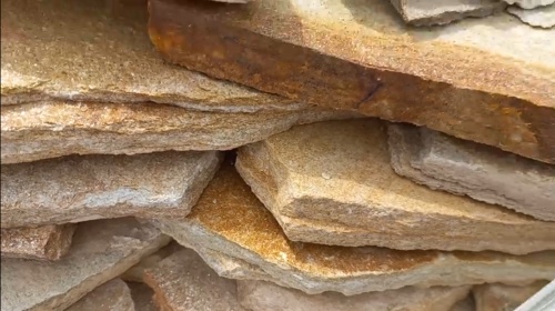 Плитняк златолит жёлтый золотистый для отмостки купить в Юрюзани