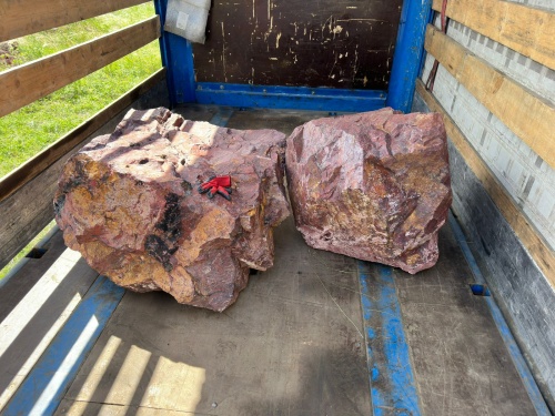 Ландшафтные глыбы красно-фиолетовые 200-1000 килограмм купить в Юрюзани