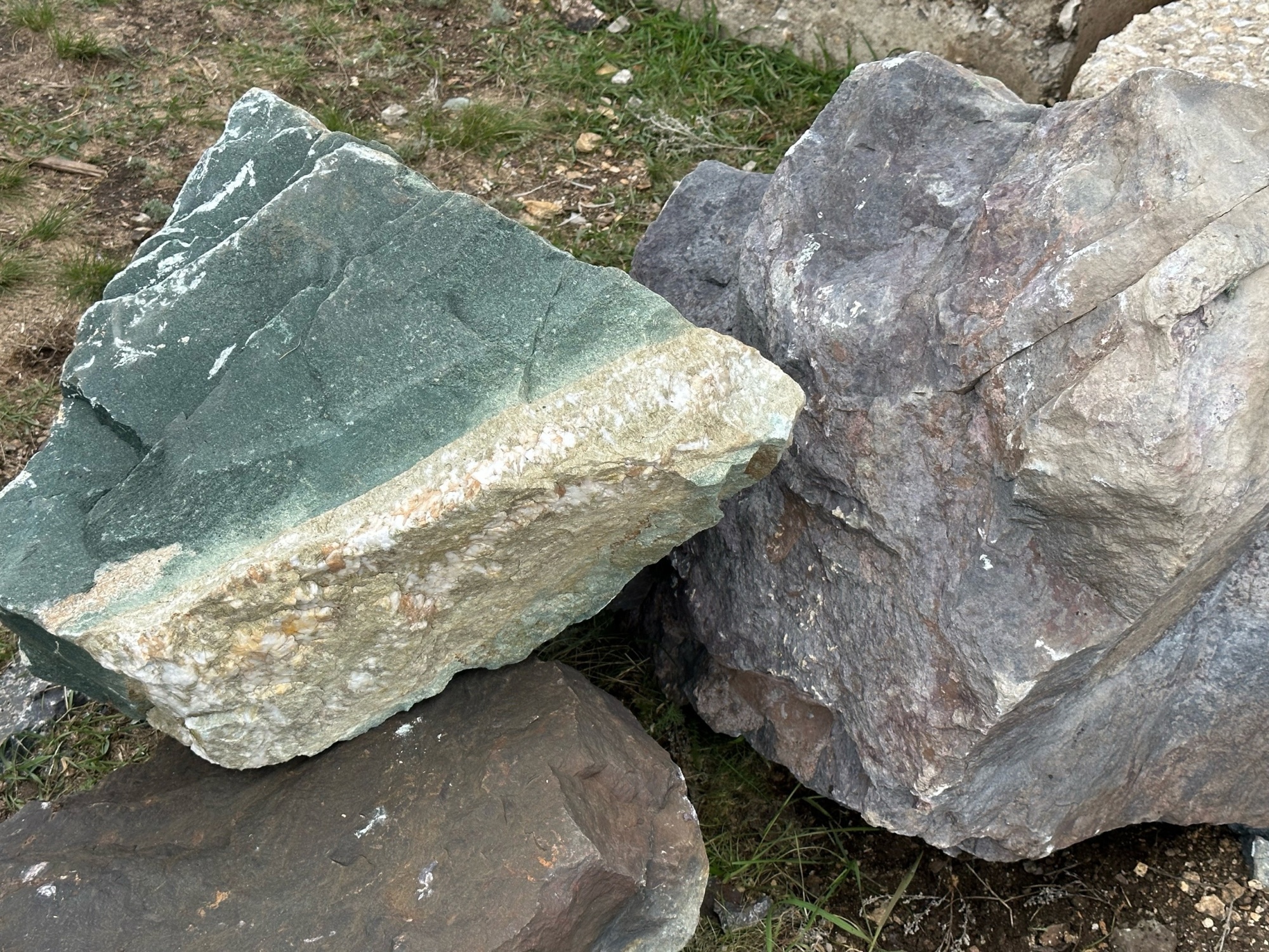 Камни для ландшафтного дизайна зелёные 10-60 килограмм купить в Юрюзани