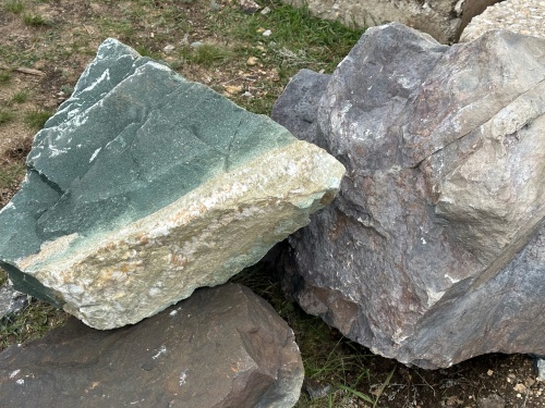 Камни для ландшафтного дизайна зелёные 10-60 килограмм купить в Юрюзани