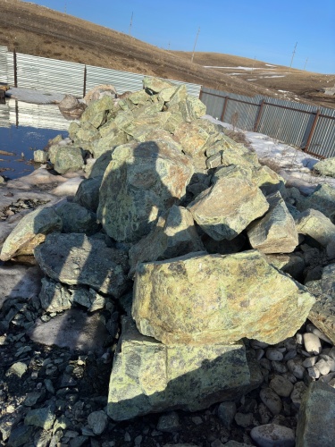 Камни для ландшафтного дизайна зелёные 10-60 килограмм купить в Юрюзани