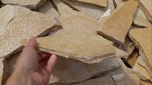 Плитняк златолит жёлтый для цоколя купить в Юрюзани