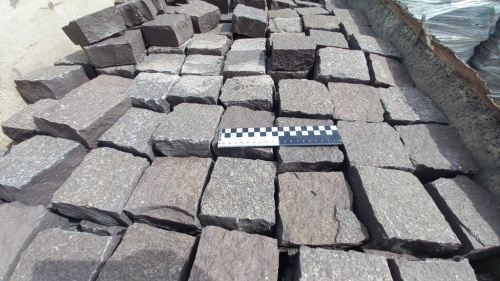 Лемезит колотая брусчатка 10 * 10 см. для парковки купить в Юрюзани